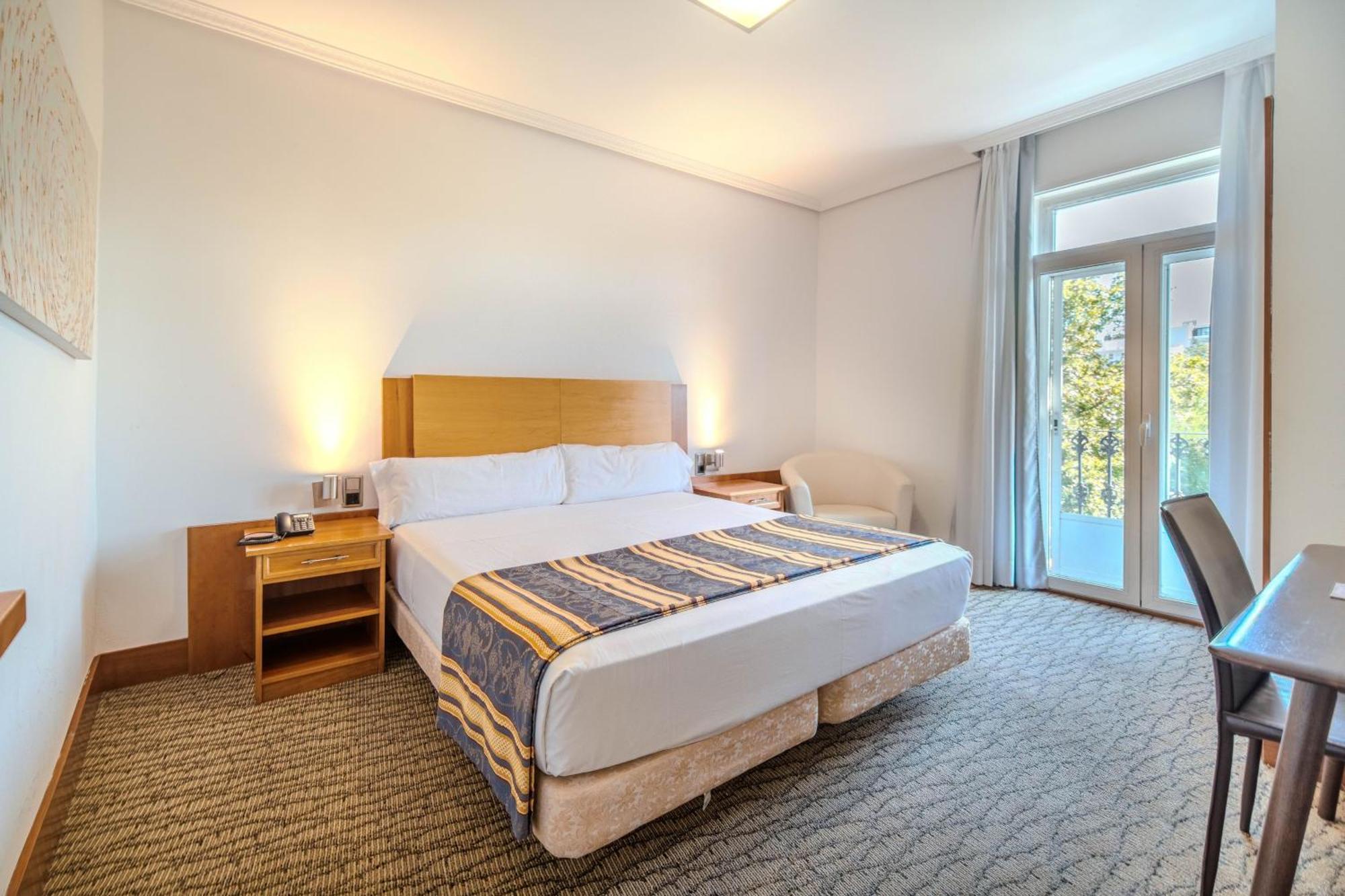 Itc Mora By Soho Boutique Hotel Madrid Luaran gambar