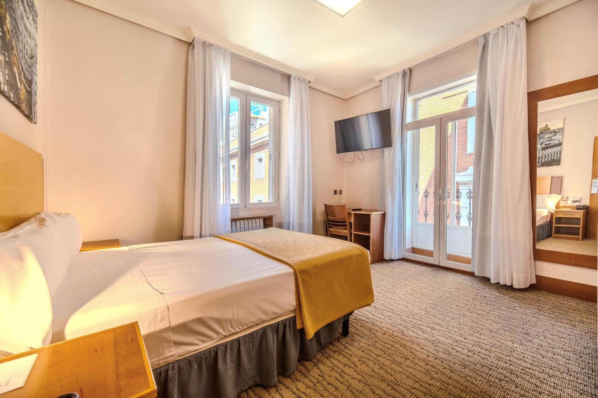Itc Mora By Soho Boutique Hotel Madrid Luaran gambar