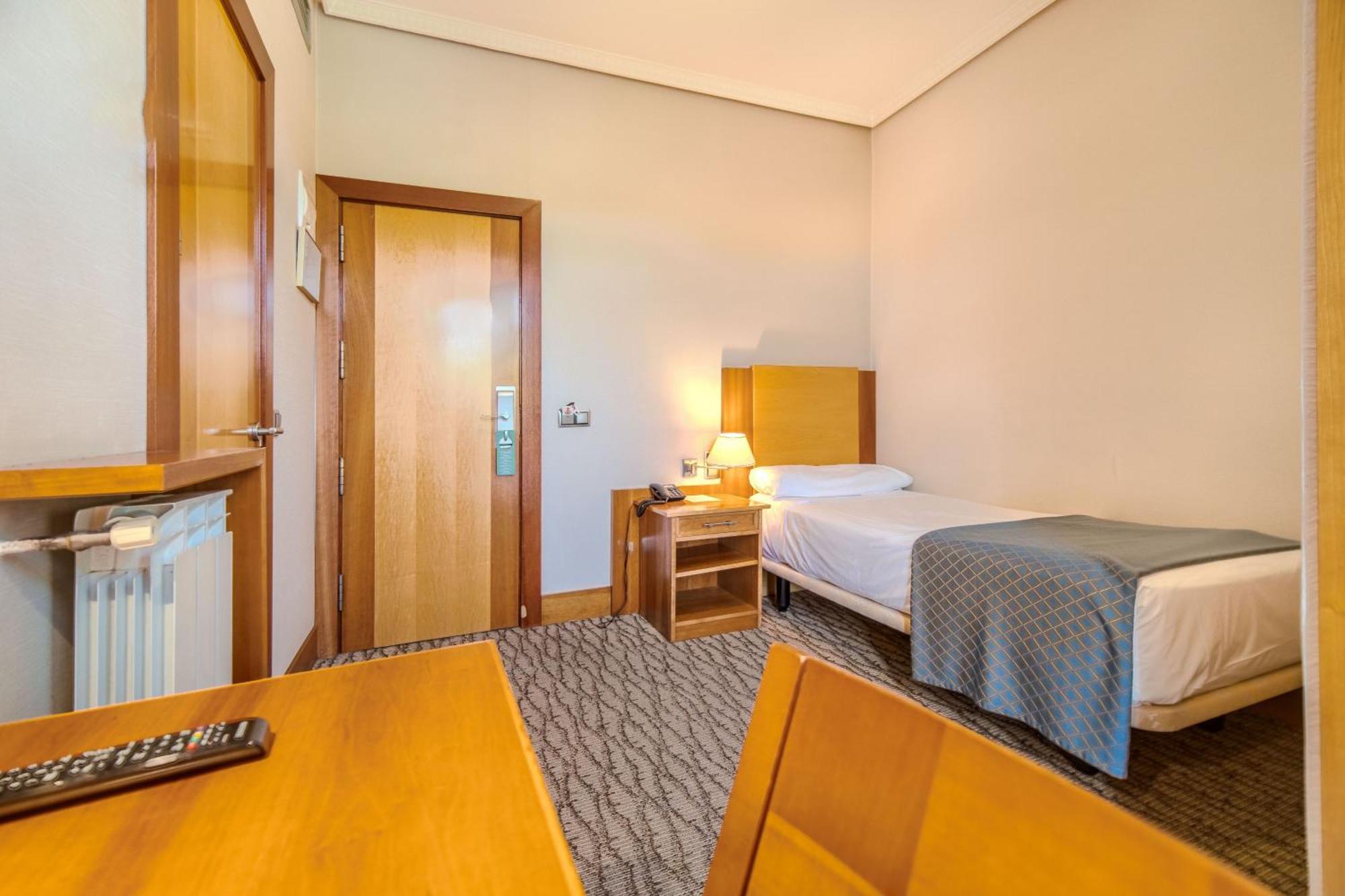 Itc Mora By Soho Boutique Hotel Madrid Luaran gambar